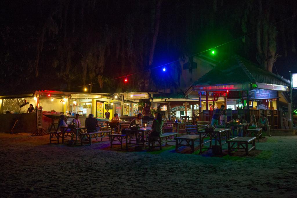 Siraya Beachfront Resort Ko Pha Ngan Extérieur photo